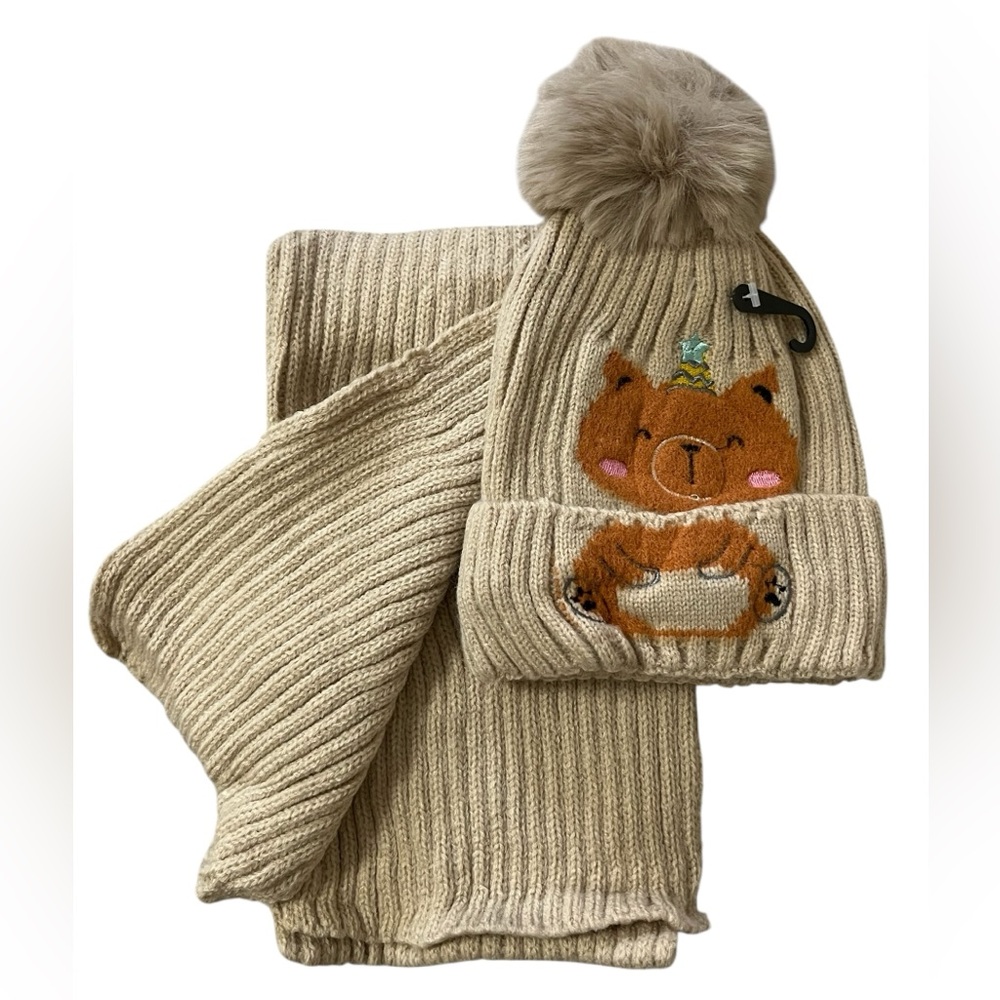 TAN AND BROWN ADORABLE ANIMAL HAT AND SCARF SET FOR CHILDREN NWT